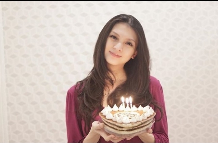 Donita (Instagram)
