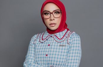 Melly Goeslaw Nyanyi saat Kampanye, Suara Falsnya Bikin Salfok: Kok Jadi Gitu Nada Lagunya?