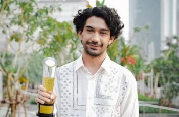 Akui 15 Kali Adegan Ciuman, Reza Rahadian Bongkar Pernah Cinlok Dengan Lawan Main
