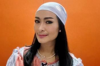 Sahur Tanpa Makeu Up, Wajah Iis Dahlia Jadi Sorotan: Ganteng