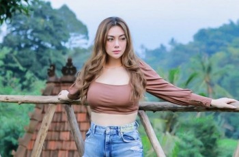 Celine Evangelista Disebut Bakal Mualaf, Gus Miftah Kasih Kode: Ada Kejutan Minggu Ini