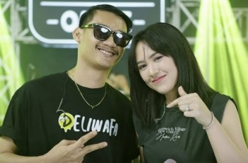 Gilga Sahid Cium Kening Happy Asmara padahal Baru Pacaran: Bulan Puasa malah Seperti Itu