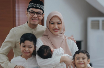 Alyssa Soebandono dan Dude Harlino Gelar Aqiqah Anak Ketiga: Keluarga Panutan!