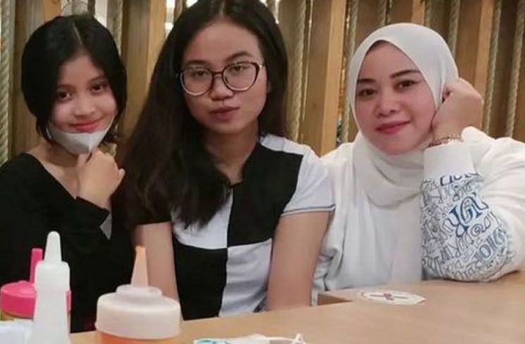 Potret Mayang, Chika dan Puput