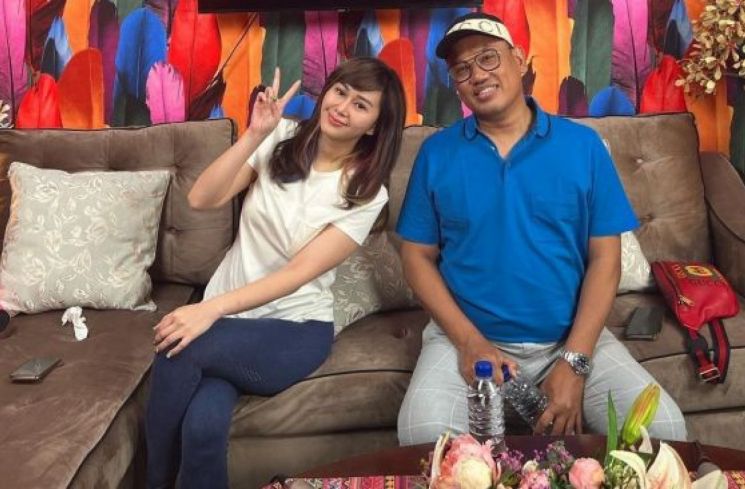 Potret Denise Chariesta dan Uya Kuya