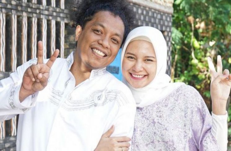 Indah Permatasari dan Arie Kriting (instagram)