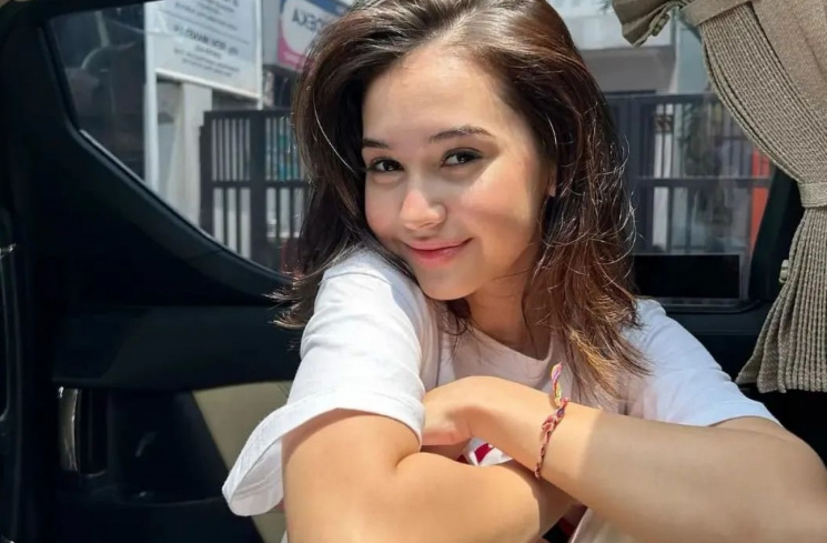 Artis Sandrinna Michelle (Instagram)