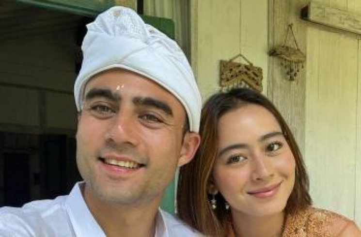 Indra Brotolaras dan Laura Theux. (Instagram/@laura_theux)
