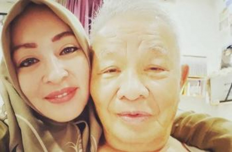 Potret Kebersamaan Angelina Sondakh dan Ayah. (Instagram/@angelinasondakh09)