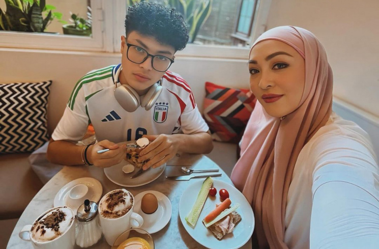 Angelina Sondakh dan Keanu Massaid (Instagram)
