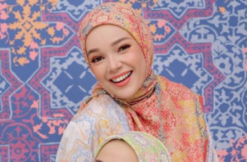 Ditanya Soal Keturunan, Publik Ramai Bela Dewi Sandra: Pertanyaan Bodoh!