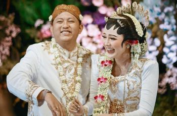Undangan Ngunduh Mantu Denny Caknan di Ngawi Viral, Nama Asli Bella Bonita Jadi Omongan