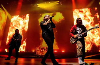 Chord Lagu Avenged Sevenfold-Gunslinger, Menceritakan Orang yang Pergi Meninggalkan Kekasih