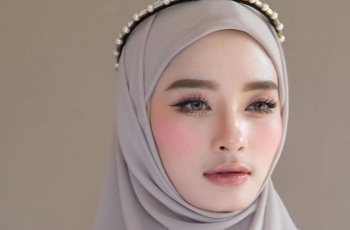 Pasang Muka Judes saat Disapa,  Inara Rusli Bikin Fans Kecewa: Senyum Mah Gratis!