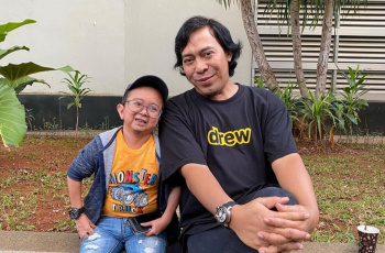 Ditengah Kabar Calonkan Diri Jadi DPD RI, Siapa Sangka Komeng Pernah Lecehkan Perempuan: Gue Ngintipin Dia
