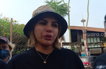 Akhirnya Nikita Mirzani Bongkar Hubungannya dengan Rizky Irmansyah, Udah Sering Dimasakin Bekal Juga, Lho!