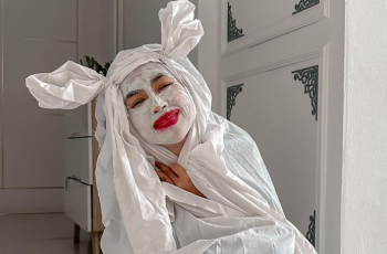 Ria Ricis Jadi Hantu Pocong di Bulan Puasa, Sindir Netizen yang Tuding Dirinya Eksploitasi Anak