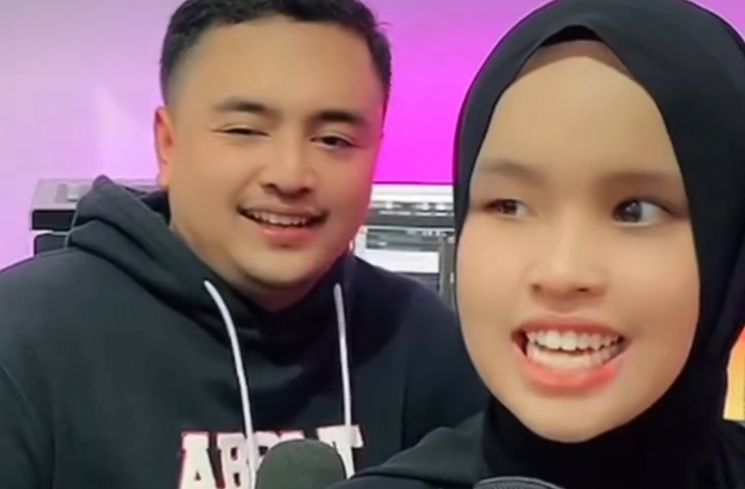 Putri Ariani dan ayahnya, Ismawan Kurnianto (Instagram/@arianiismaputri)