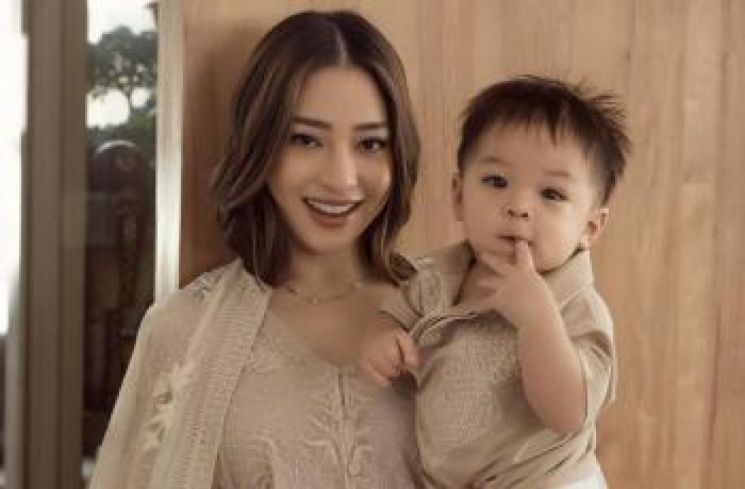 Nikita Willy dan Baby Issa. (Instagram/@nikitawillyofficial94)