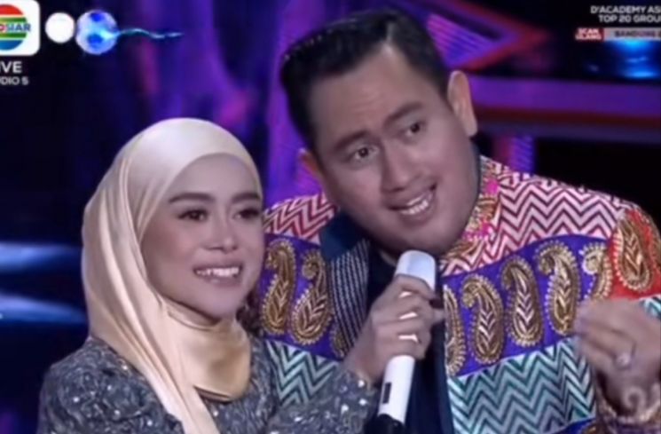 Lesti Kejora dan King Nassar dalam acara D'Academy Asia 6 (YouTube/Indosiar)