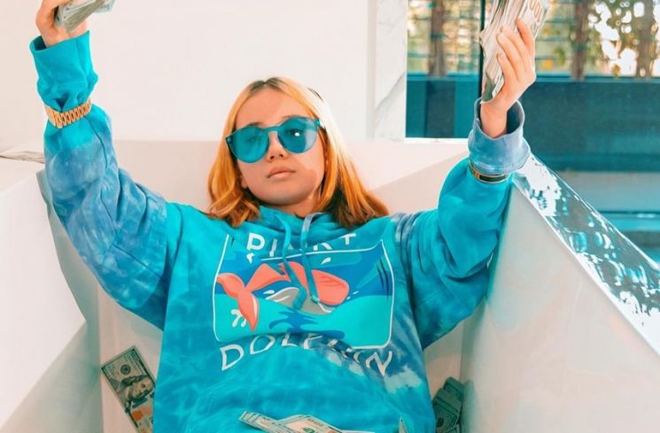 Profil Lil Tay [Instagram/@liltay]
