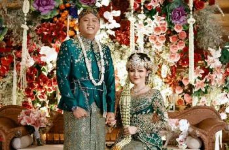 Denny Caknan dan Bella Bonita di Acara Ngunduh Mantu (Instagram/denny_caknan)