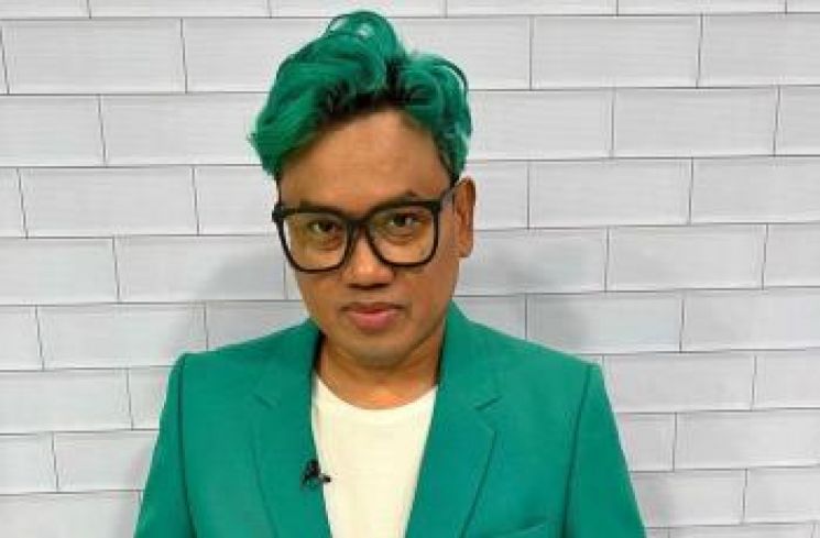 Sebut Anaknya Norak Beli Dompet Murah, Uya Kuya Auto Diceramahi: Harusnya Beruntung Punya Anak Kayak Cinta! (Instagram/king_uyakuya)
