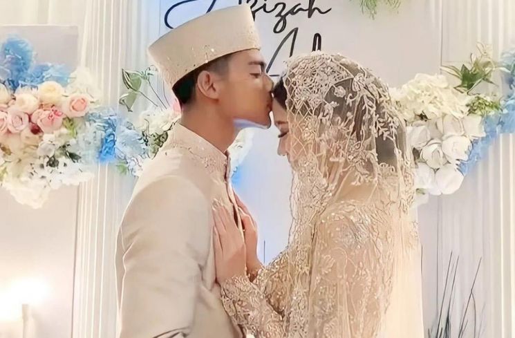Pratama Arhan dan Azizah Salsha (Instagram/@arhanazizah.official)