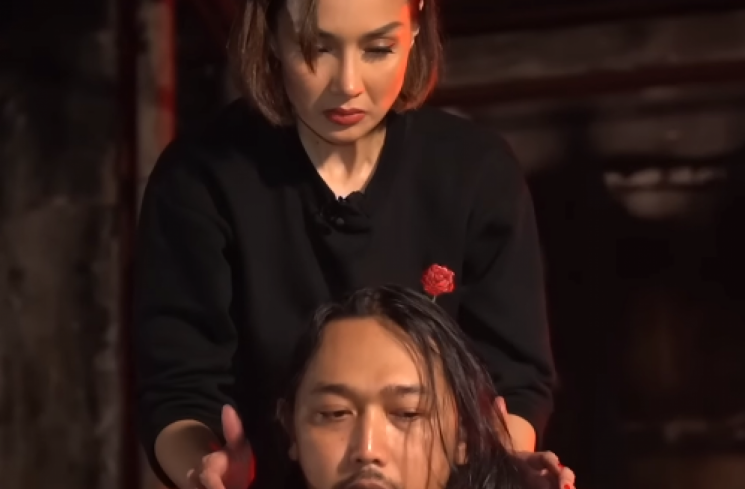 Sara Wijayanto (DMS) dan  Kak Day (KTJ). [Youtube.]