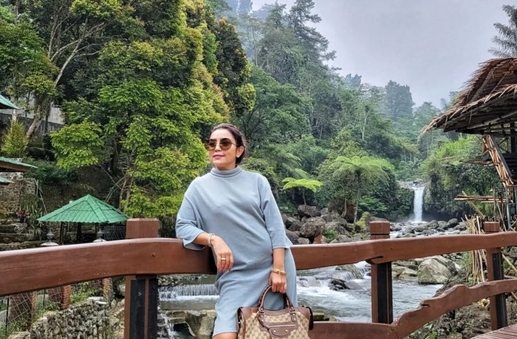 Mayangsari ((Instagram/@mayangsari_official))