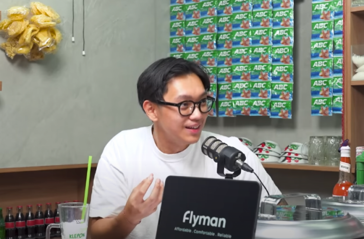Brandon Salim dalam podcast di  Youtube HAS Creative. (tangkapan layar) [Youtube.]