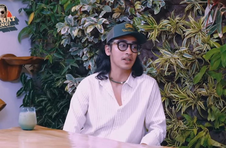 Anak almarhum Ustaz Jefri Al Buchori, Abidzar Al Ghifari saat podcast bareng Denny Sumargo. (tangkapan layar) [Youtube.]