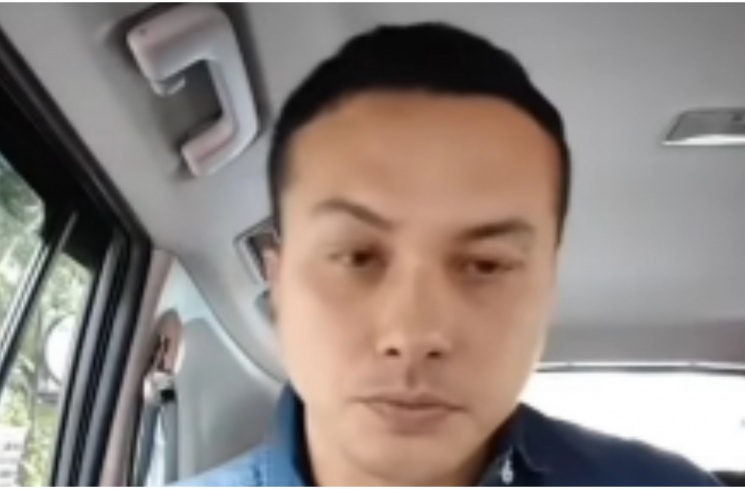Aksi diam tak berbicara saat Live Instagram, Nicolas Saputra  sukses bikin iri netter [Instagram @lambe_turah]