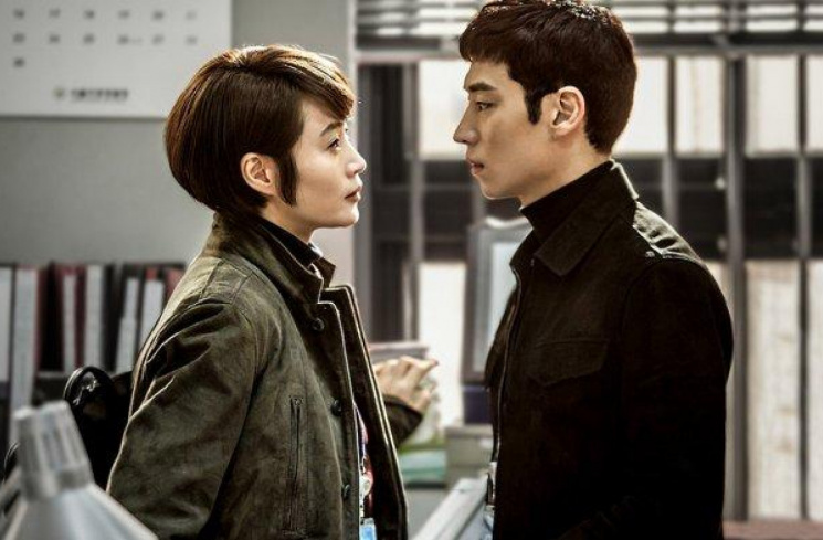 drakor Signal [IMDb]