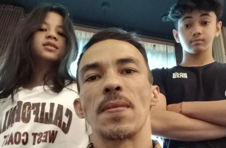 Attila Syach bersama Jaka Tirta Syach dan Kardin [Instagram @attila_syach]