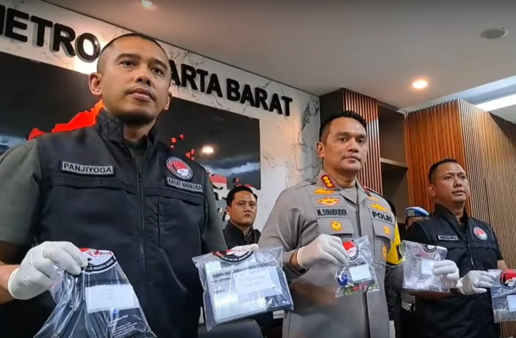 Gelar perkara kasus Ammar Zoni di Polres Metro Jakarta Barat. [Tangkapan layar saluran youtube cumicumi.com]