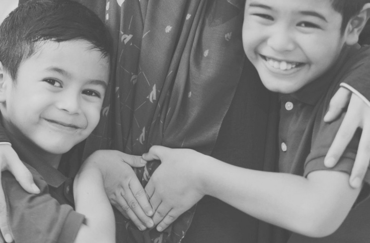 Rendra dan Malik, anak Alyssa Soebandono (Instagram @ichasoebandono)