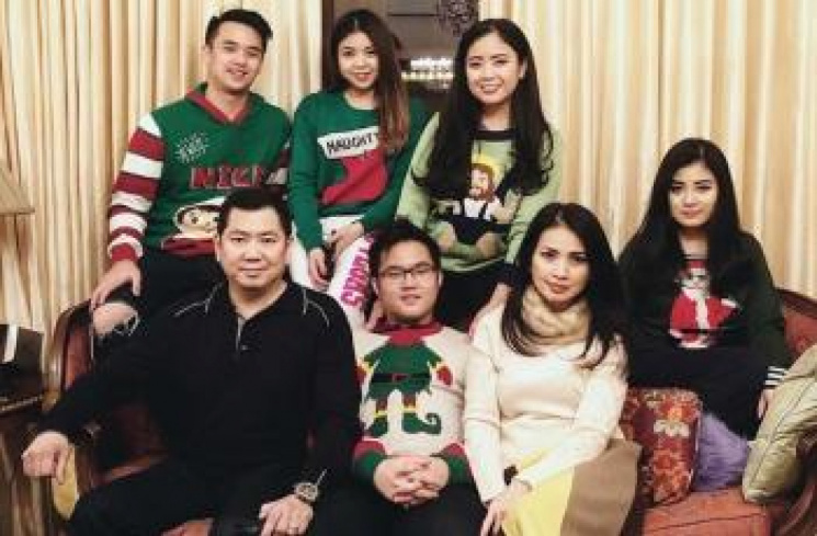 Potret Keluarga Hary Tanoesoedibjo. (Instagram)