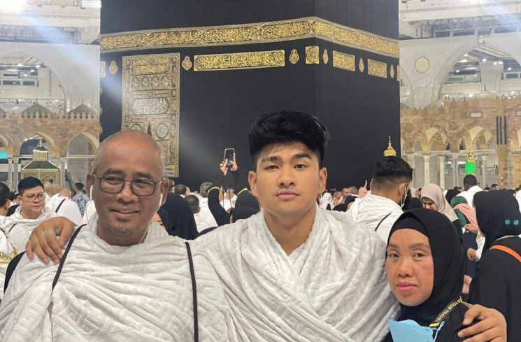 SATRIA ANANTA [Instagram @satriaanantaaa]