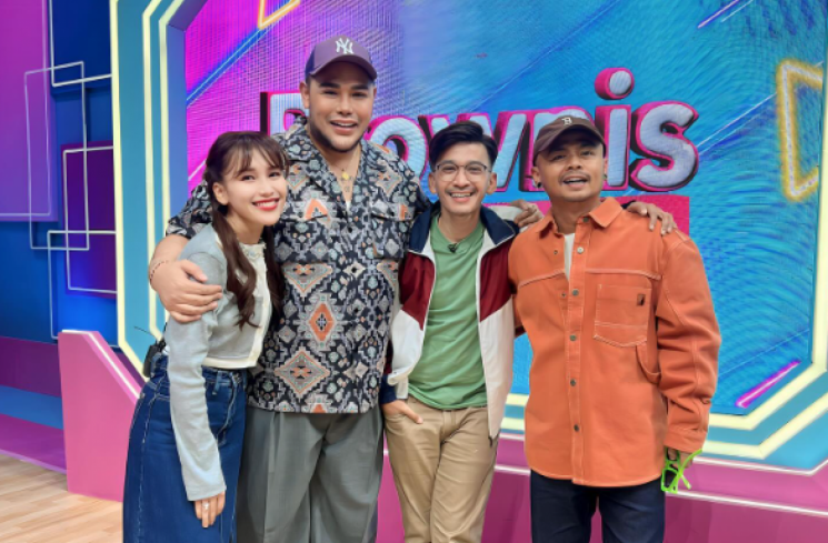 Ngaku Dendam Ditegur KPI, Ivan Gunawan Muncul Lagi di Acara Brownis: Baju Gue Laki Kan? (tangkapan layar/Instagram) (Instagram.)