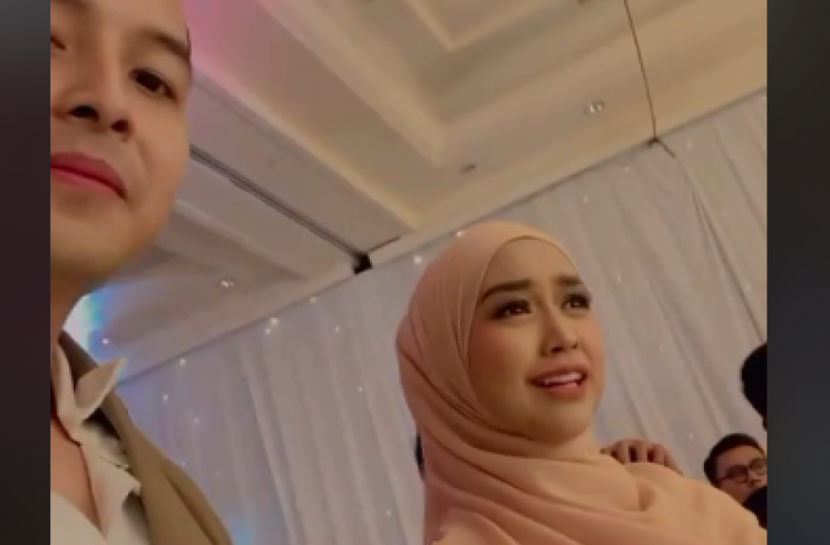 Ria Ricis kedapatan bareng dengan mantan pacarnya, Aditya Surya Pratama di pesta pernikahan Sarah Keihl. (tangkapan layar/instagram) [Instagram,]