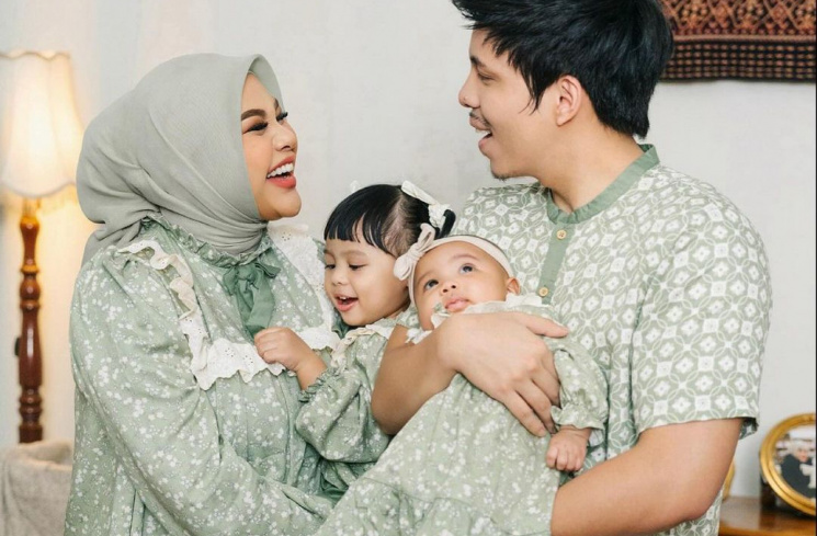 Aurel Hermansyah dan Keluarga [Instagram @aurelie.hermansyah]