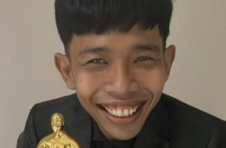 Ngaku Gak Nyesel Mobil Ludes tapi Tak Lolos Parlemen, Dede Sunandar Diledek Nasibnya Tak Semulus Komeng: Jadi RT Aja Lo! (Instagram/@dede_sunandar)