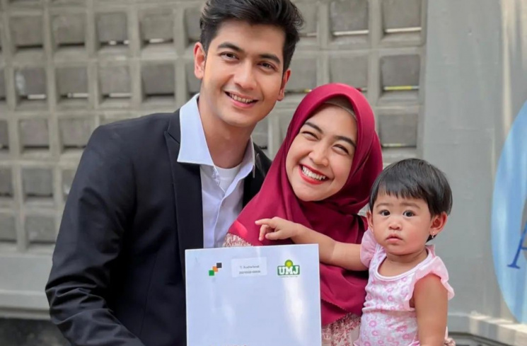 Ria Ricis tak pernah puas jadi istri Teuku Ryan [(Instagram/@riaariccis)]