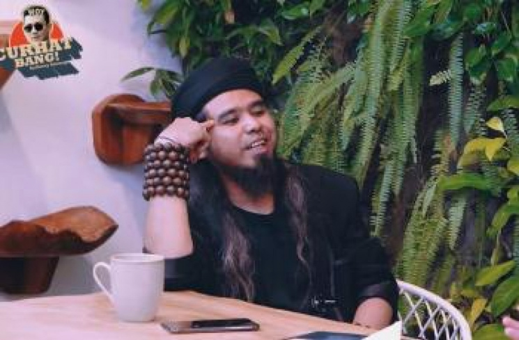 Gus Samsudin. [YouTube/CURHAT BANG Denny Sumargo]