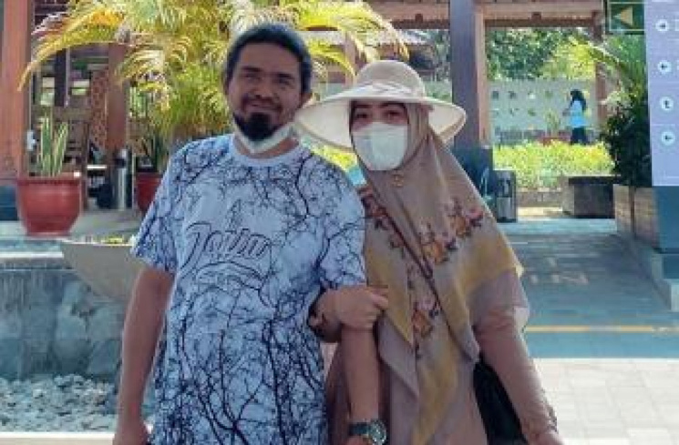 Potret Kemesraan Gus Samsudin dan Yuni LIDA [Instagram/@umiyuni_gussamsudin]