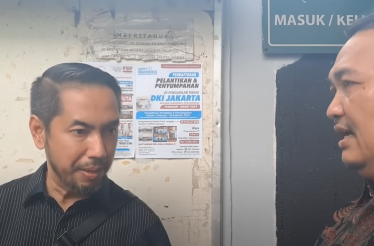 Sunan Kalijaga dan Kepala Sekolah di PN Jaksel, pada Senin (4/3/2024) [Tangkapan layar YouTube Intens Investigasi]
