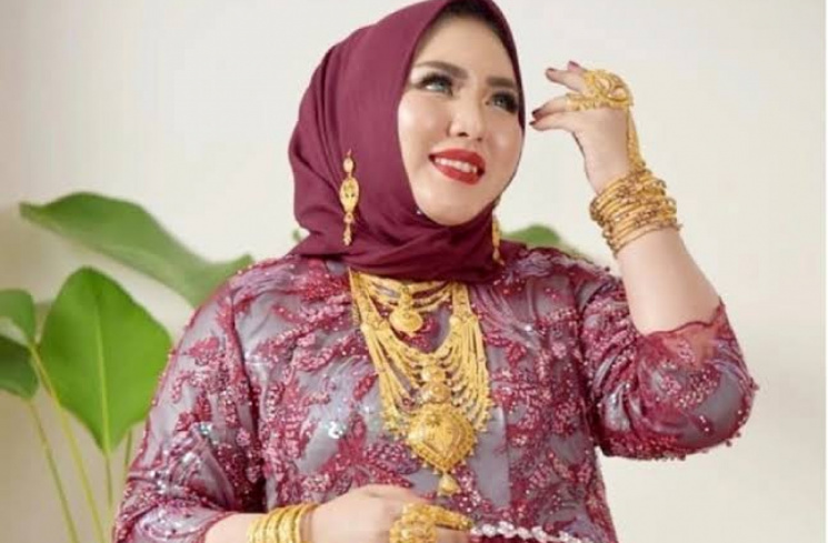 Mira Hayati