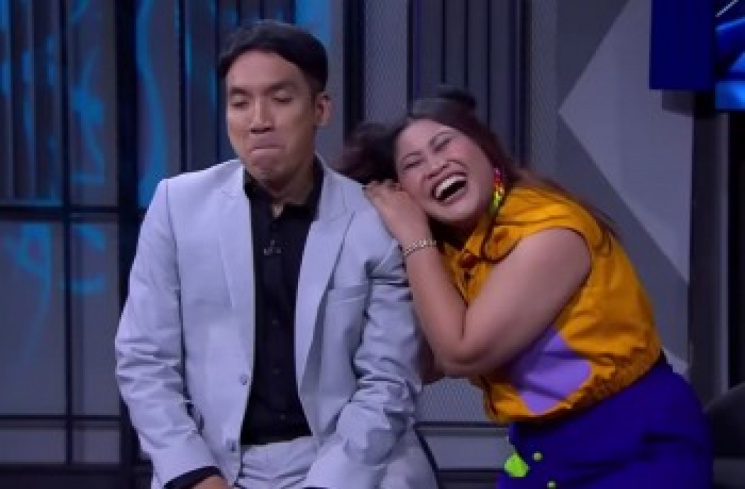 Desta dan Boiyen (YouTube TonightShowNet)