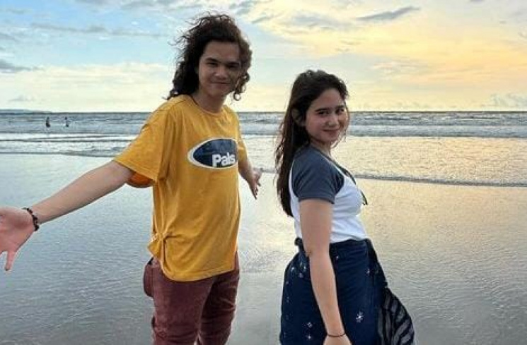 Momen Dul dan Tissa berlibur ke Bali [Instagram/@duljaelan]